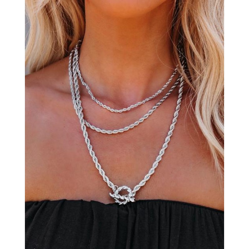 Harding Layered Toggle Chain Necklace